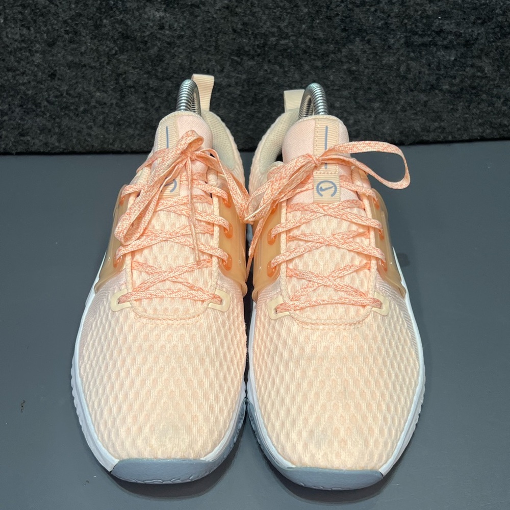 Nike Women's Renew In-Season TR 10 Size 7 - Picture 2 of 15